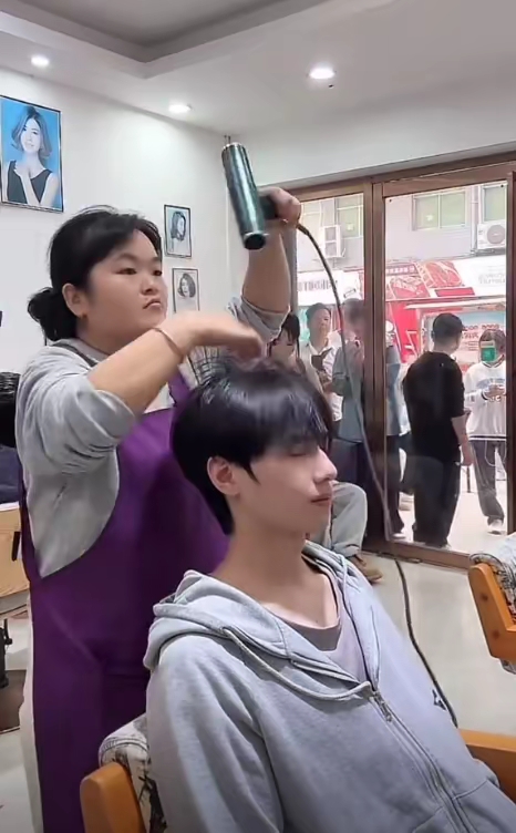 syaroful anam tweet media