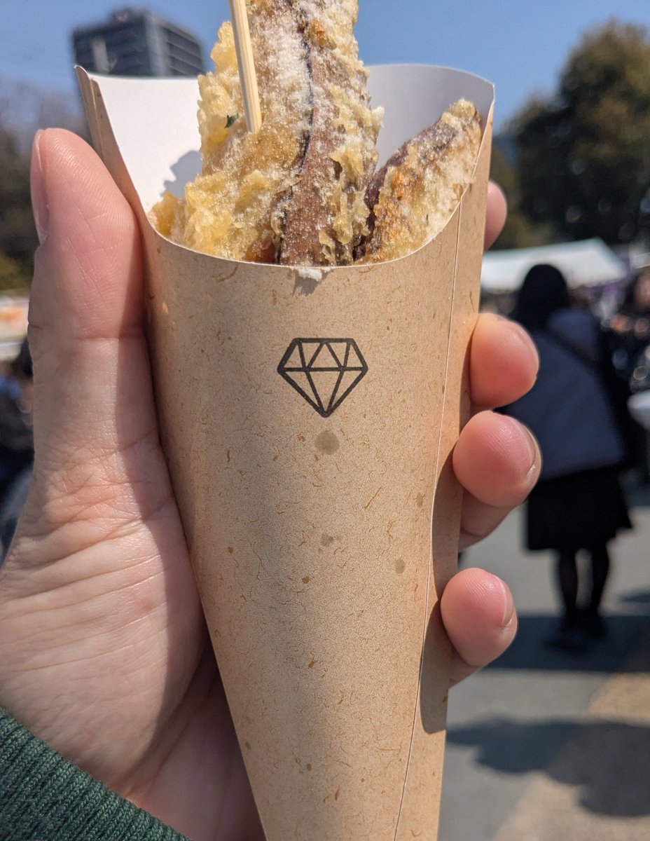 えじー tweet media