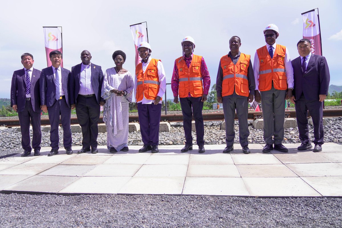 Yoweri K Museveni tweet media