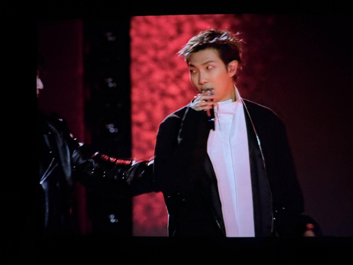 e⁷ 🐝 bam(joon) agenda tweet media