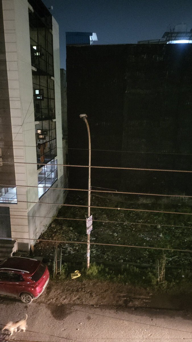 iamrajput21's tweet photo. कृपया संज्ञान में ले नोएडा 63A में काफ़ी जगह जैसे b-12,13, c-64, d-240 ऐसे पूरे सेक्टर में स्ट्रीट लाइट्स नहीं चल रही है जिससे लोगों को परेशानी हो रही है कृपया जल्द से जल्द समाधान करने की कृपा करें ।@CeoNoida @noida_authority https://t.co/6tnlCQ5YLn