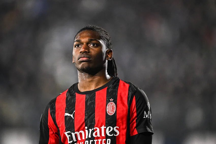 Milan Eye tweet media