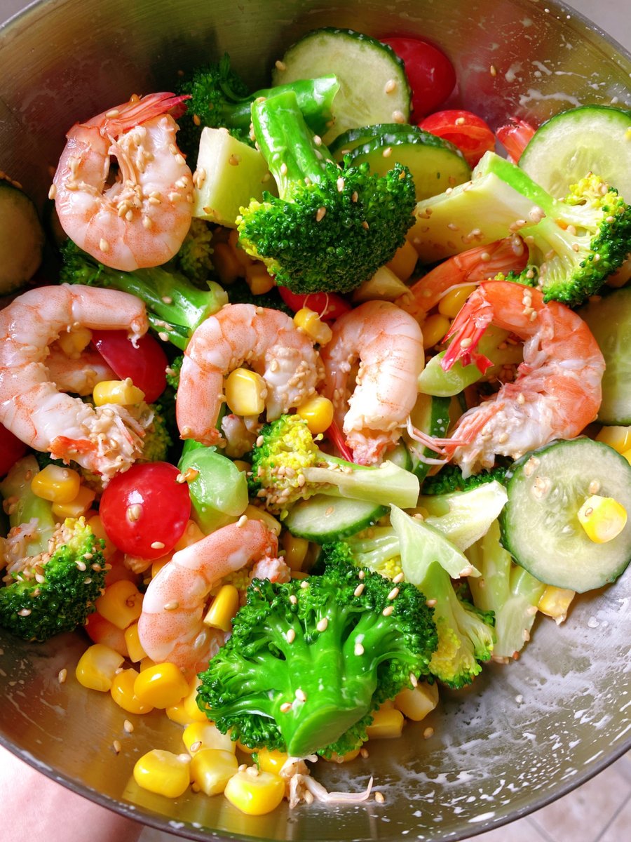 Beth Lawrence tweet media