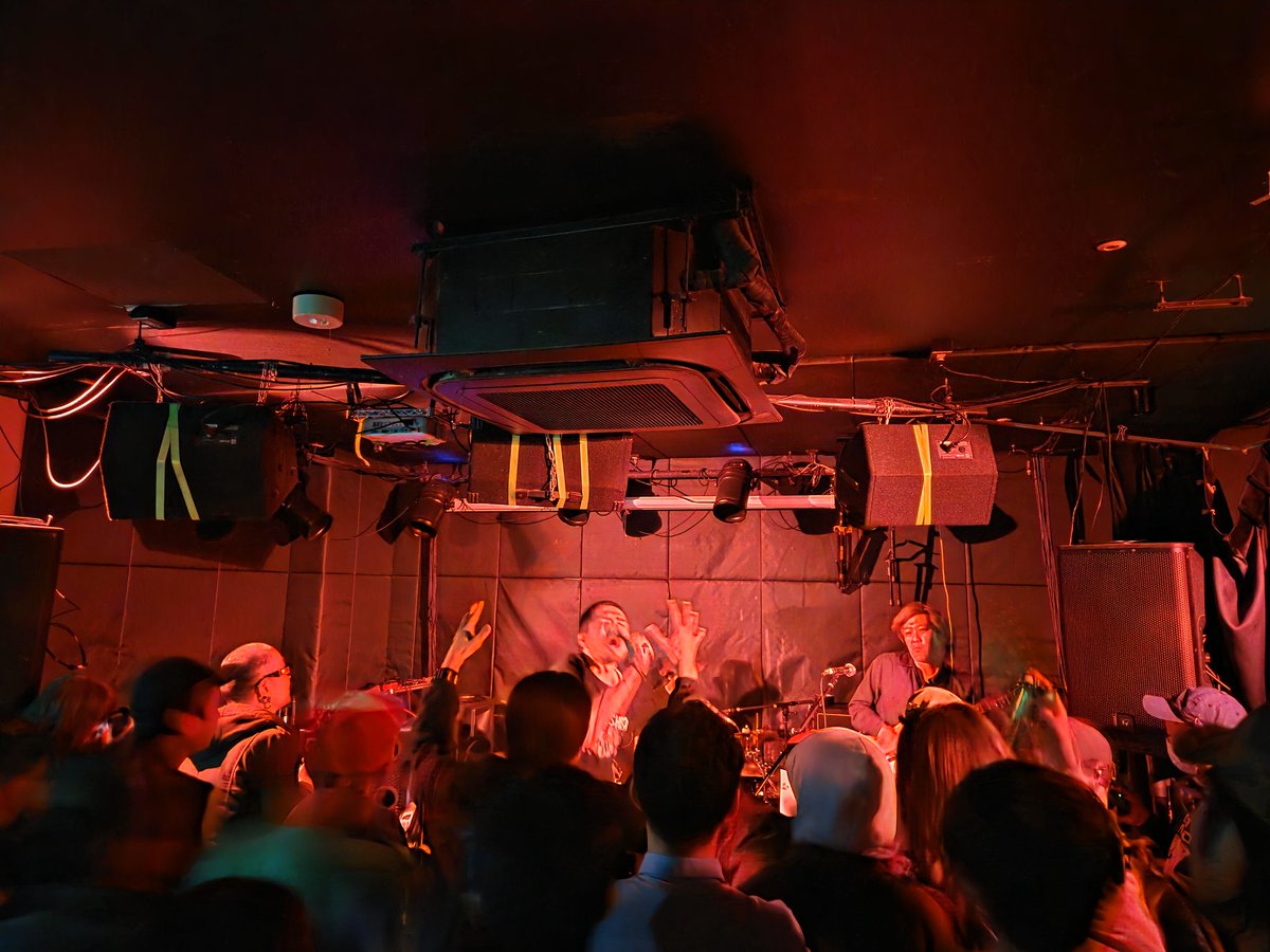 MERRY-GO-ROUND tweet media