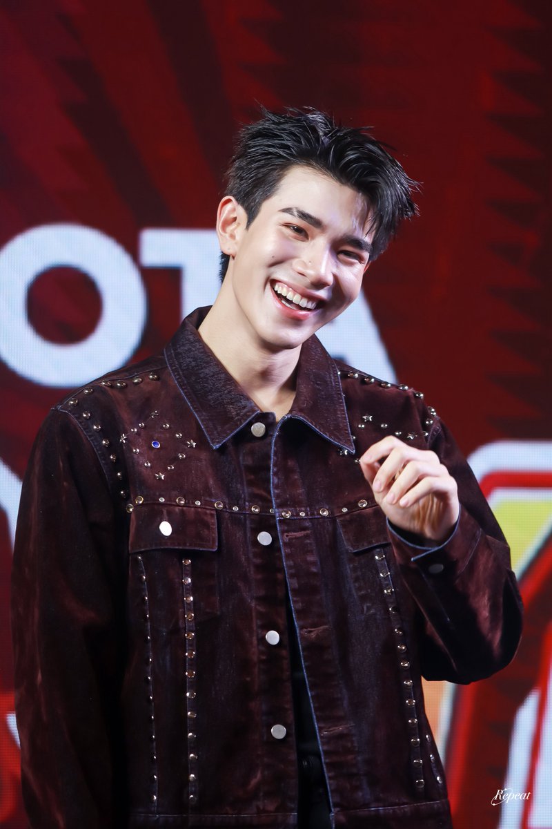 𝐑𝐞𝐩𝐞𝐚𝐭*𖦹ㅡ⭐️ 🏖️🌿 tweet media