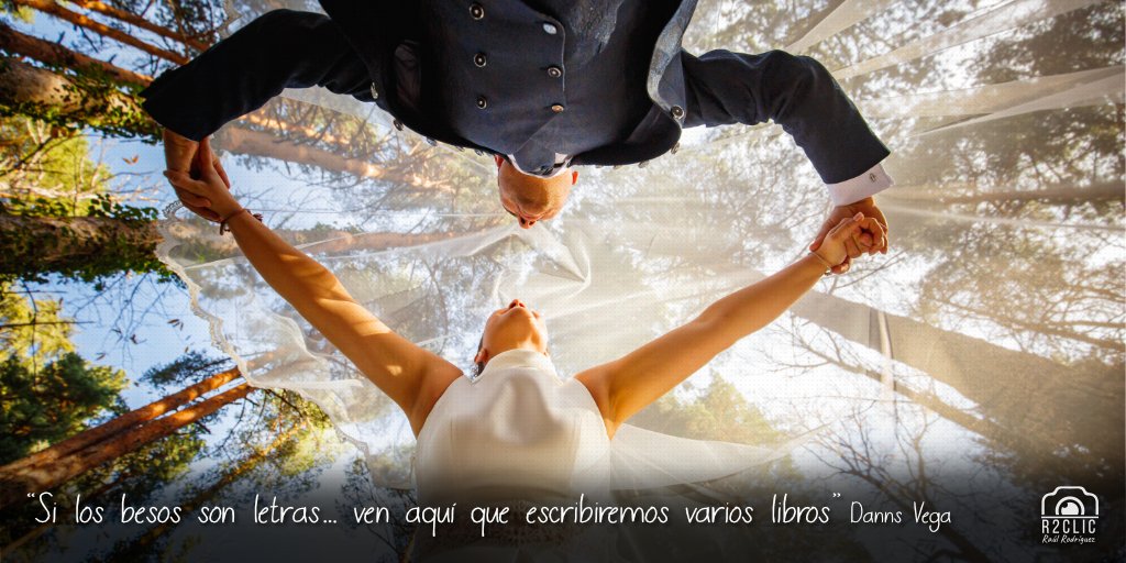 R2clic's tweet photo. “Si los besos son letras… ven aquí que escribiremos varios libros” Danns Vega (Reportaje de boda en Extremadura)·
Foto de Raúl Rodríguez (https://t.co/XN7khv0Xnz) · #365VecesTeQuiero. #r2clic #fotosdeboda #frasesdeamor #bodaenextremadura https://t.co/5P2RbLPY3H