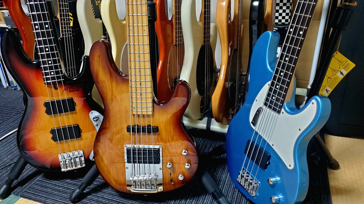 バタやん tweet media