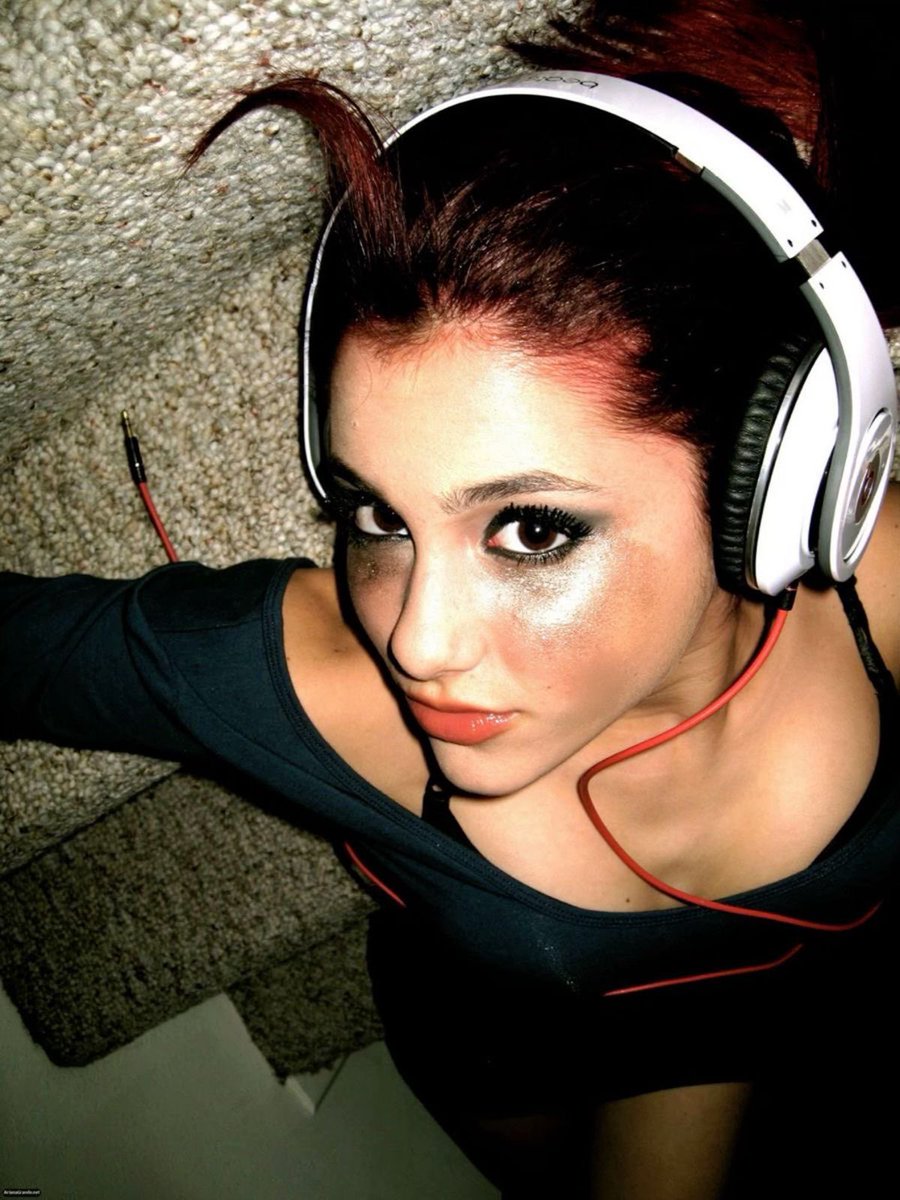 allegra☀️ tweet media