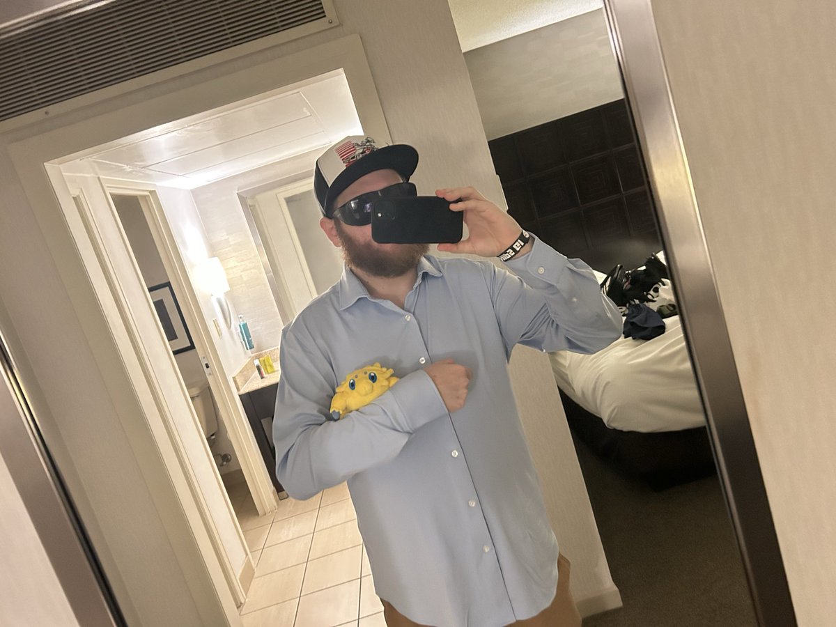 Reese Becker tweet media