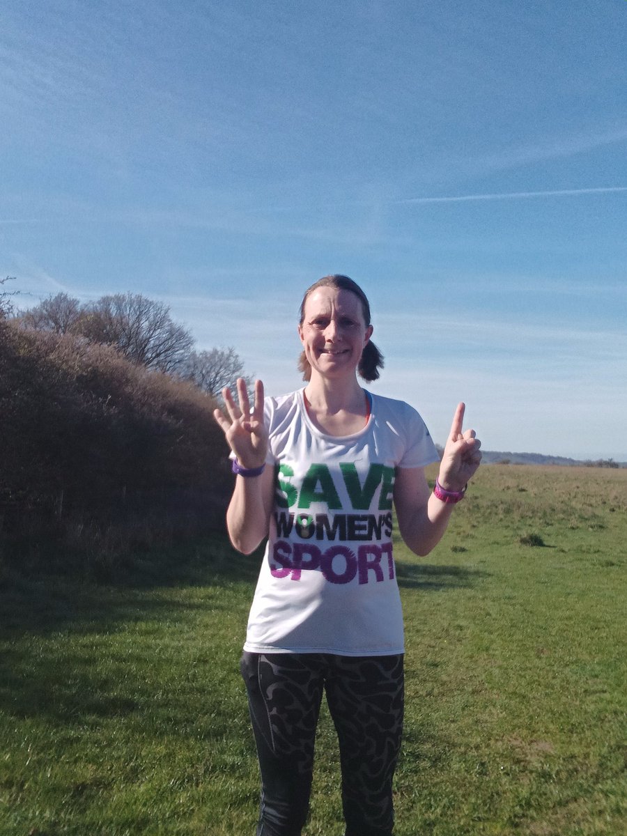 Claire Hallissey tweet media