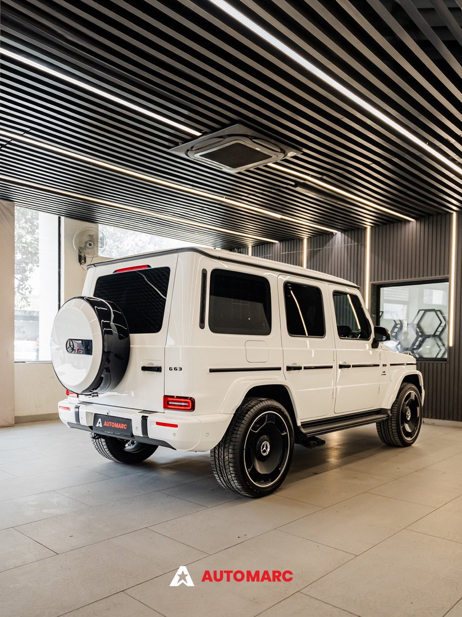 A machine like the Mercedes AMG G 63 doesn’t follow standards, it sets them. 

Crystal-clear XPEL protection preserving every inch, while bold alloys complete the stance with pure dominance.✨

#Automarc #MercedesBenz #Gwagon #Alloys #AutomarcUpgrade