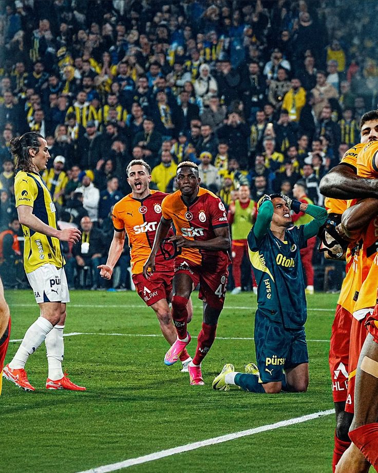 𝐌𝐀𝐑𝐂𝐈̇𝐎 tweet media