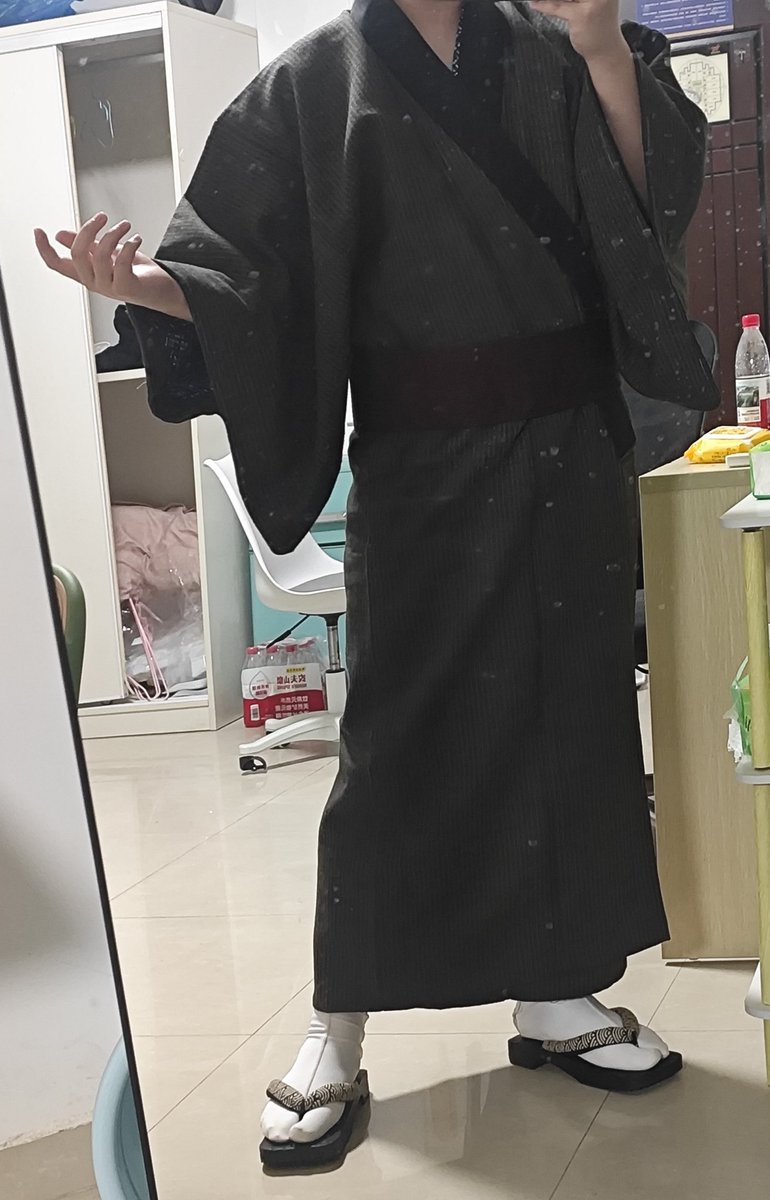 有楽亭助六 tweet media