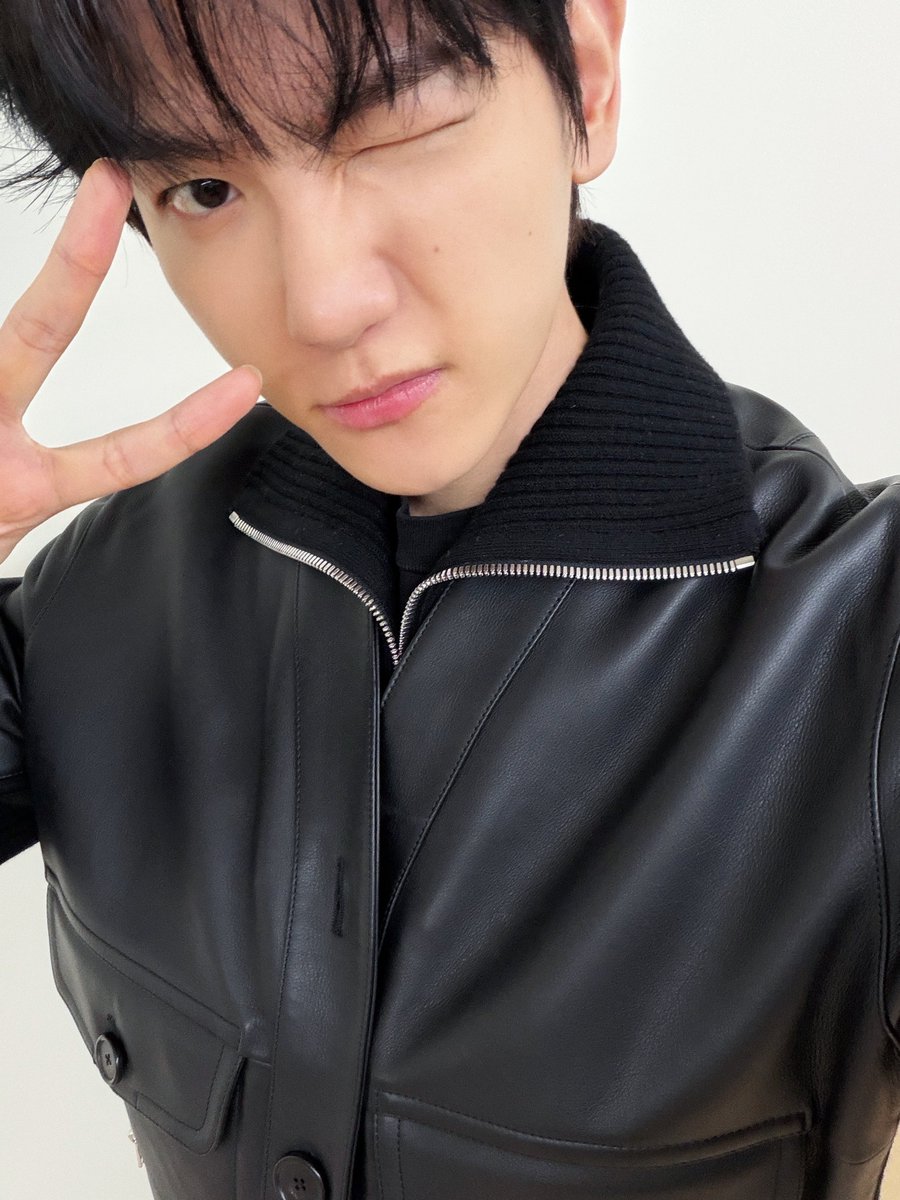 BAEKHYUN_official tweet media