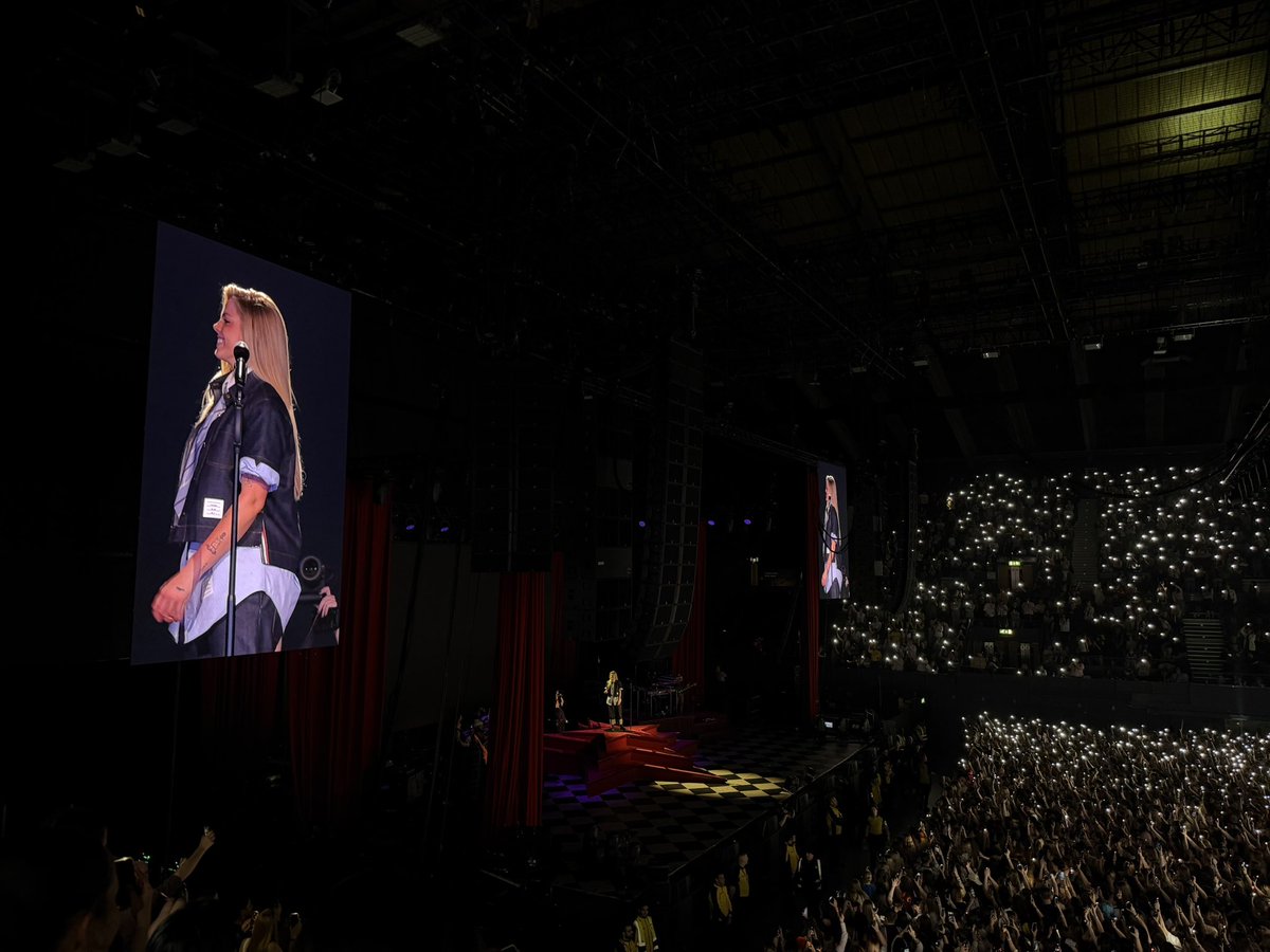 jade 🧡 tweet media