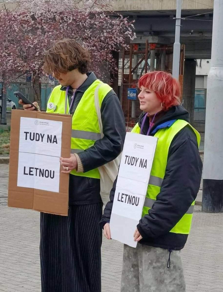 Petr Janáč tweet media