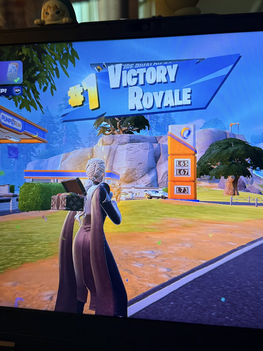 izia 🪞 tweet media