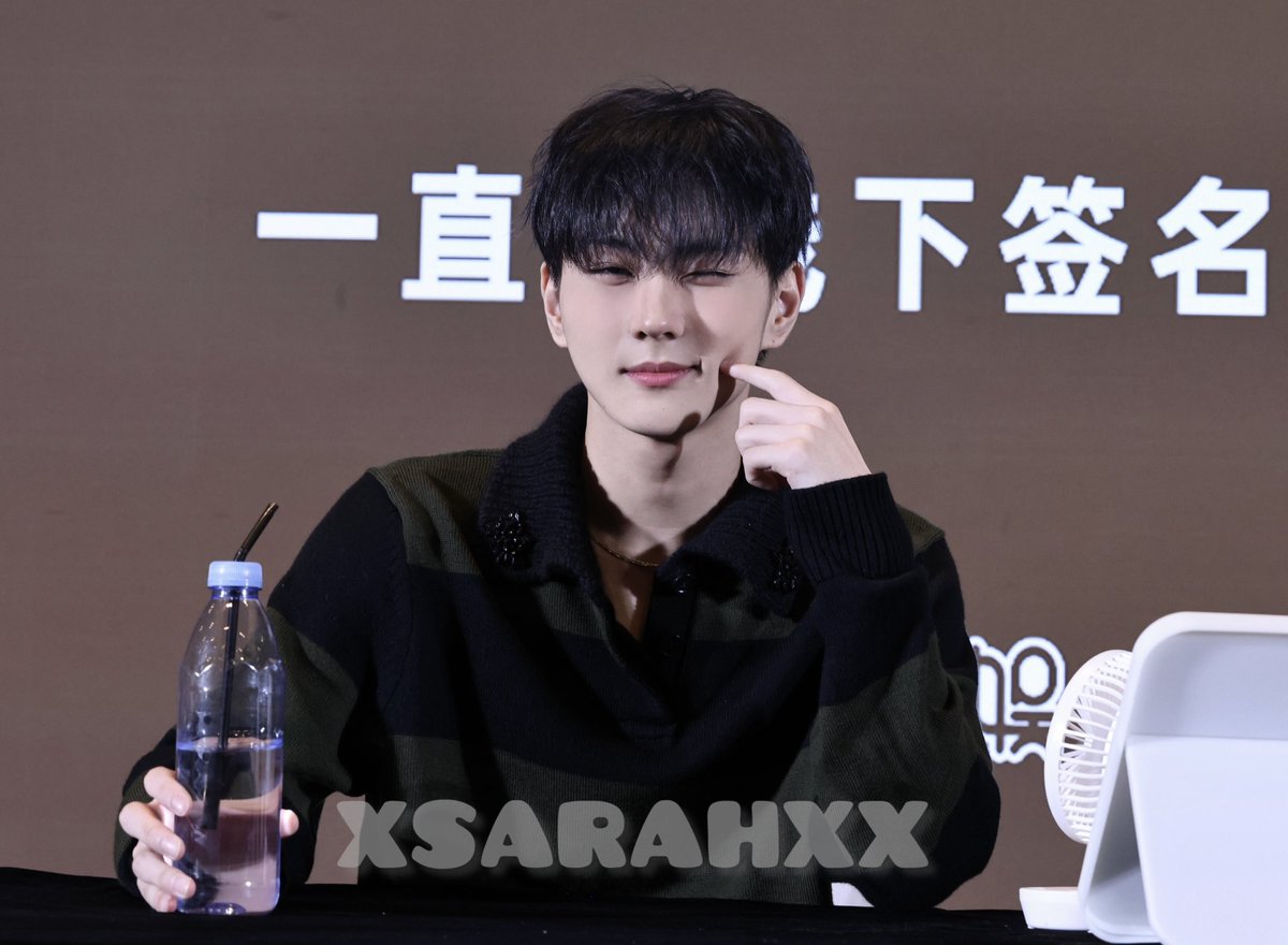 xSarahxx tweet media