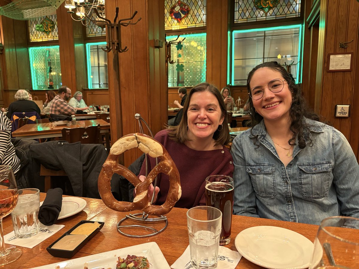 Angela R. Watson tweet media