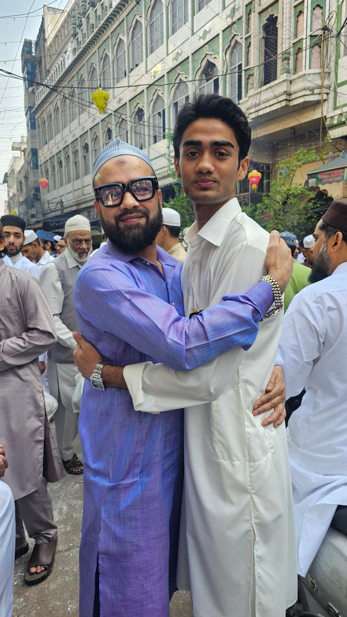 qureshinamaz's tweet photo. HAPPY EID TO YOU ND YOUR ENTIRE FAMILY ND MY BEST WISHES FOR UR FAMILY MEMBERS MAY ( ALLAH ) BLESS YOU 🌹🫡🌹
#eidulfitr2026  #eidmubarak #eid  #eidulfitar2026 💫❤️🌙 #chandmubarak🌙❤️
#nitibnavinji #narendramodiji #amitshahji #virendrasachdevaji #PavanRanaRSS #JamalSiddiquiji https://t.co/CfZi5zEczS