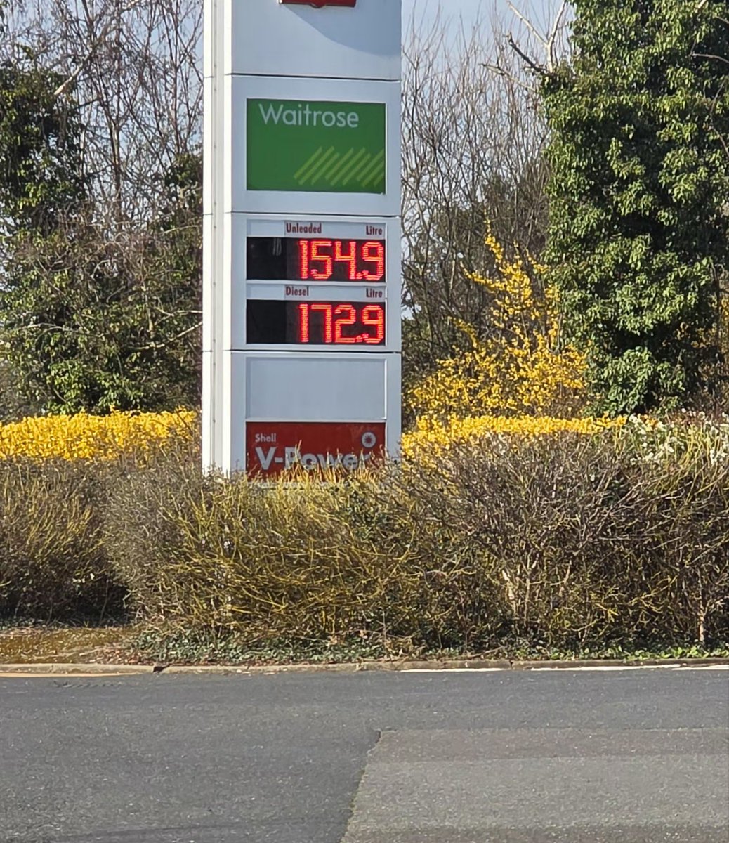 Feet up retired 😎 tweet media