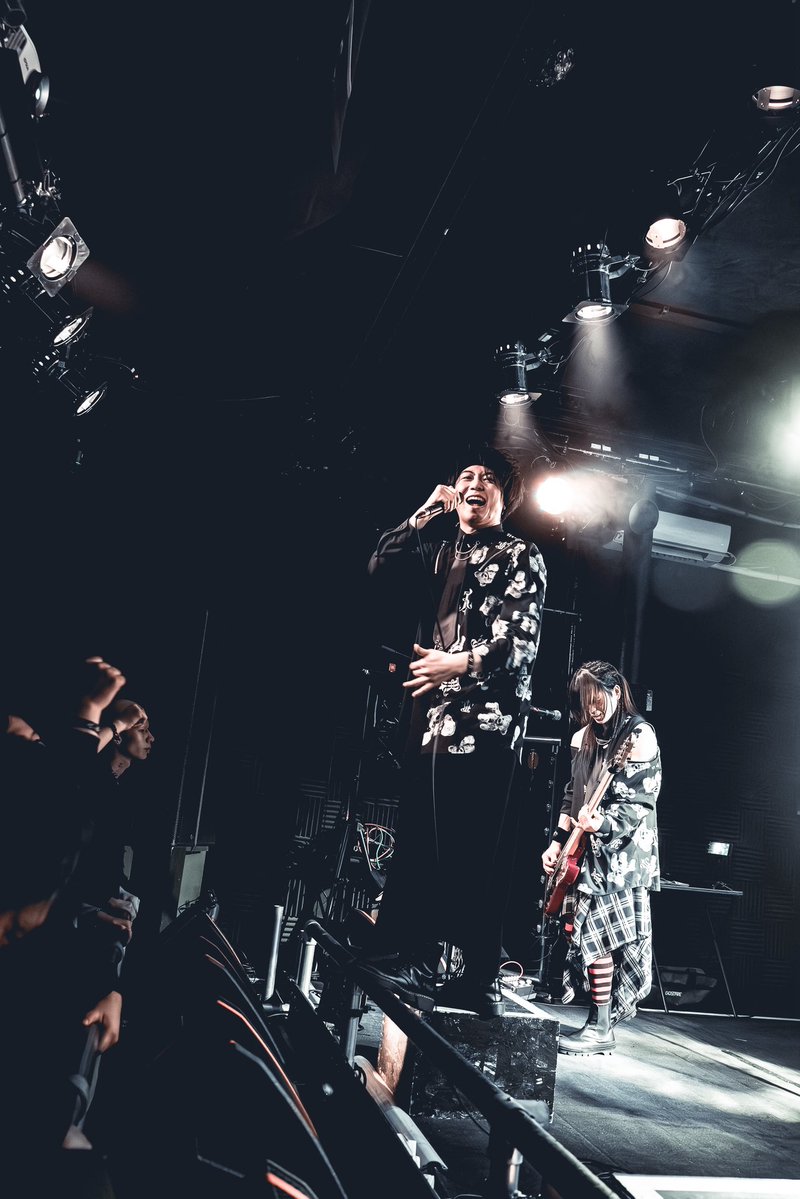 ᵘᵏᵃ tweet media