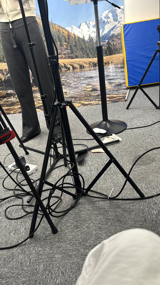 li40330139's tweet photo. 我真的不想播了 不播又没钱 下辈子一定要干鸭子 https://t.co/hn6dplKo6C