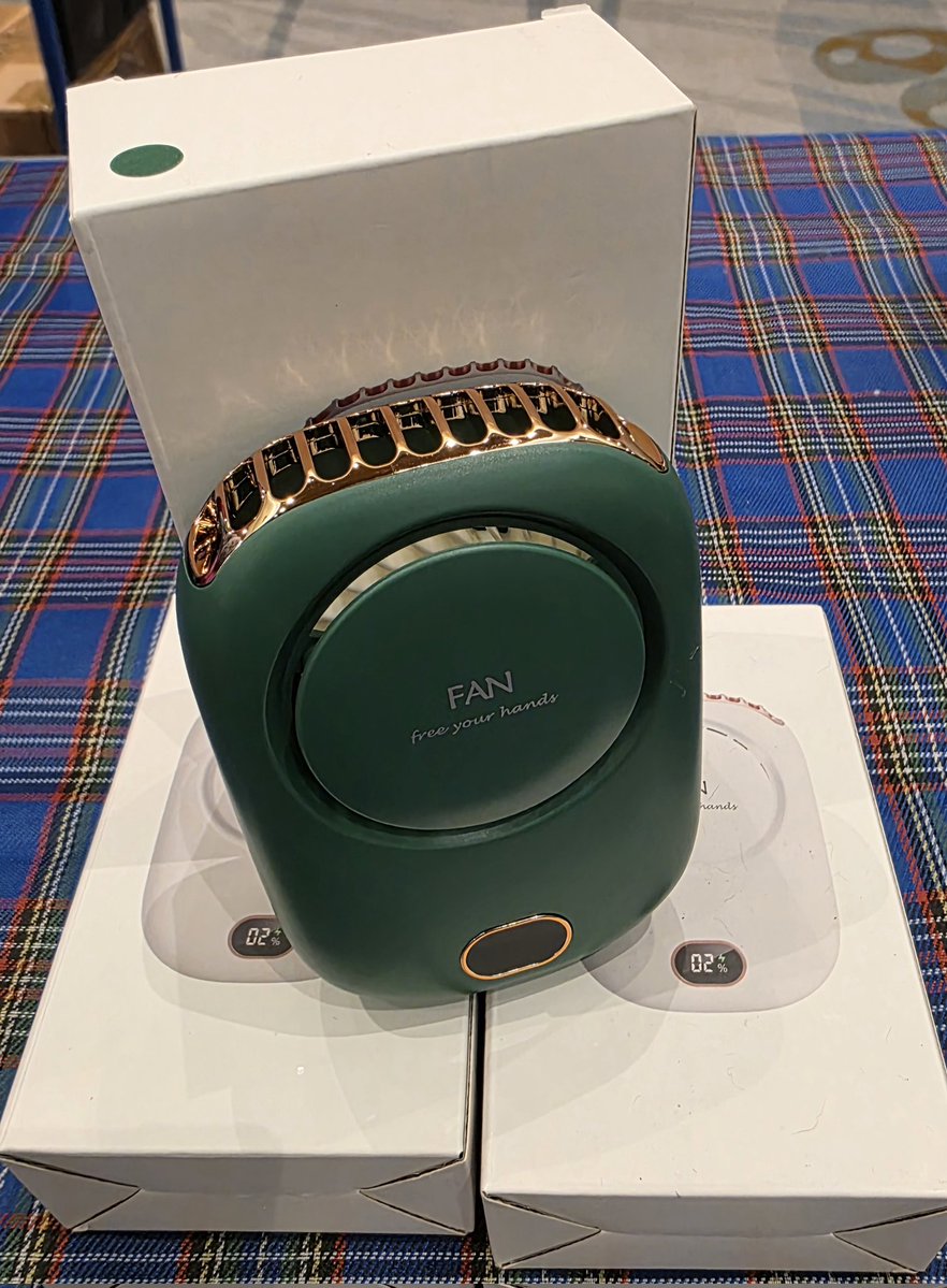 GSY Fursuits 🐾🪡🇨🇦 tweet media