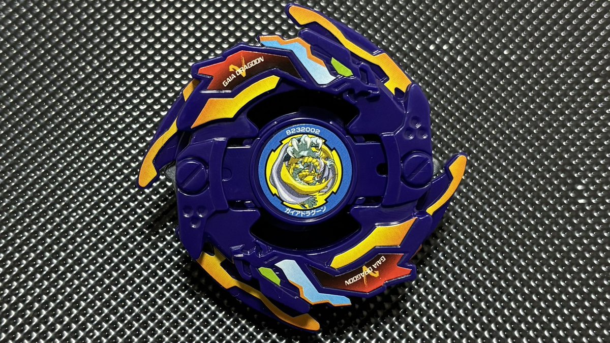 ばんぺいゆ tweet media