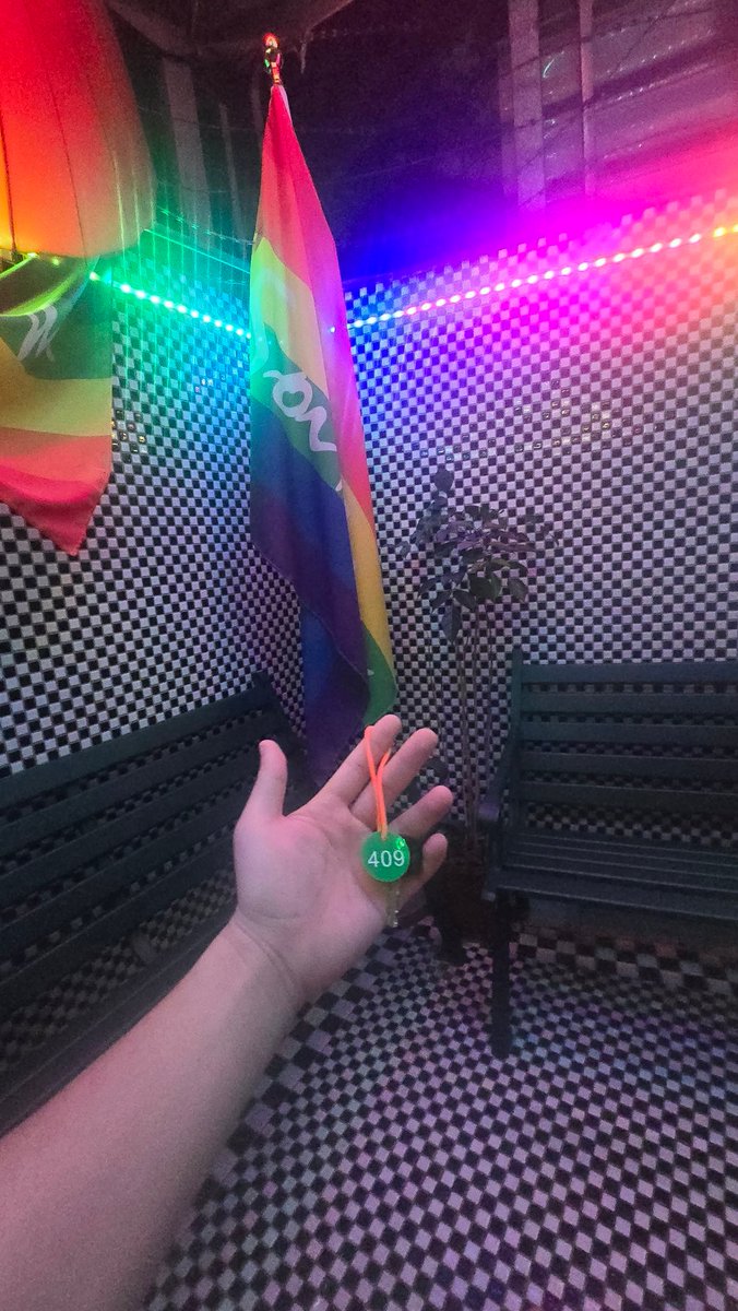 性愛打樁機（原帳35萬）日本片商合作全面啓動 tweet media