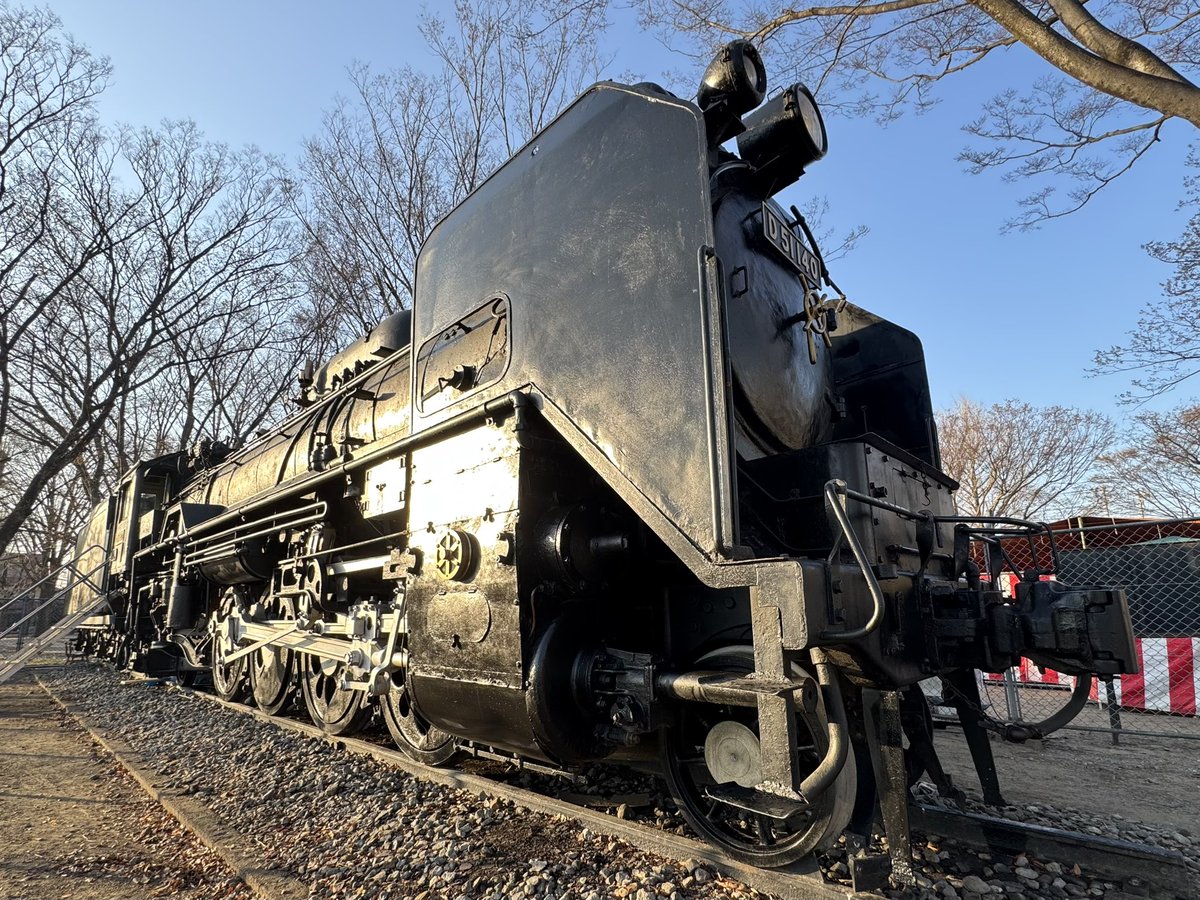 D51140's tweet photo. 無事に事前整備が完了しました！
来週はいよいよ公開日です！！

3/28.29(土日とも)
午前10時開始
午後4時(16時)閉場
※混雑度合いにより最終入場時間が早まる場合があります。

桜はちょうどいい感じに開花していそうですね🌸
皆様のお越しをお待ちしております‼︎ https://t.co/eEqhOgFg3F