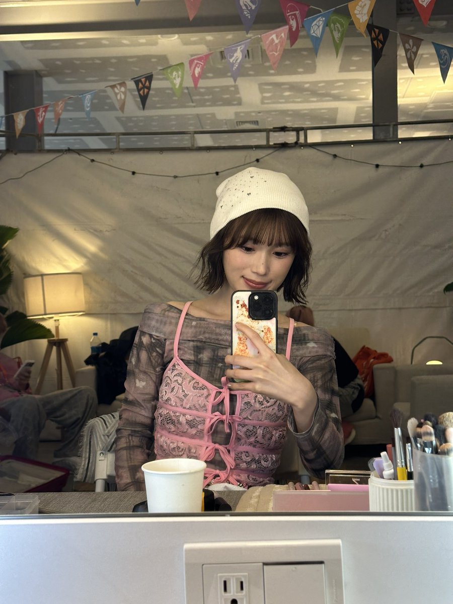 石野理子 tweet media