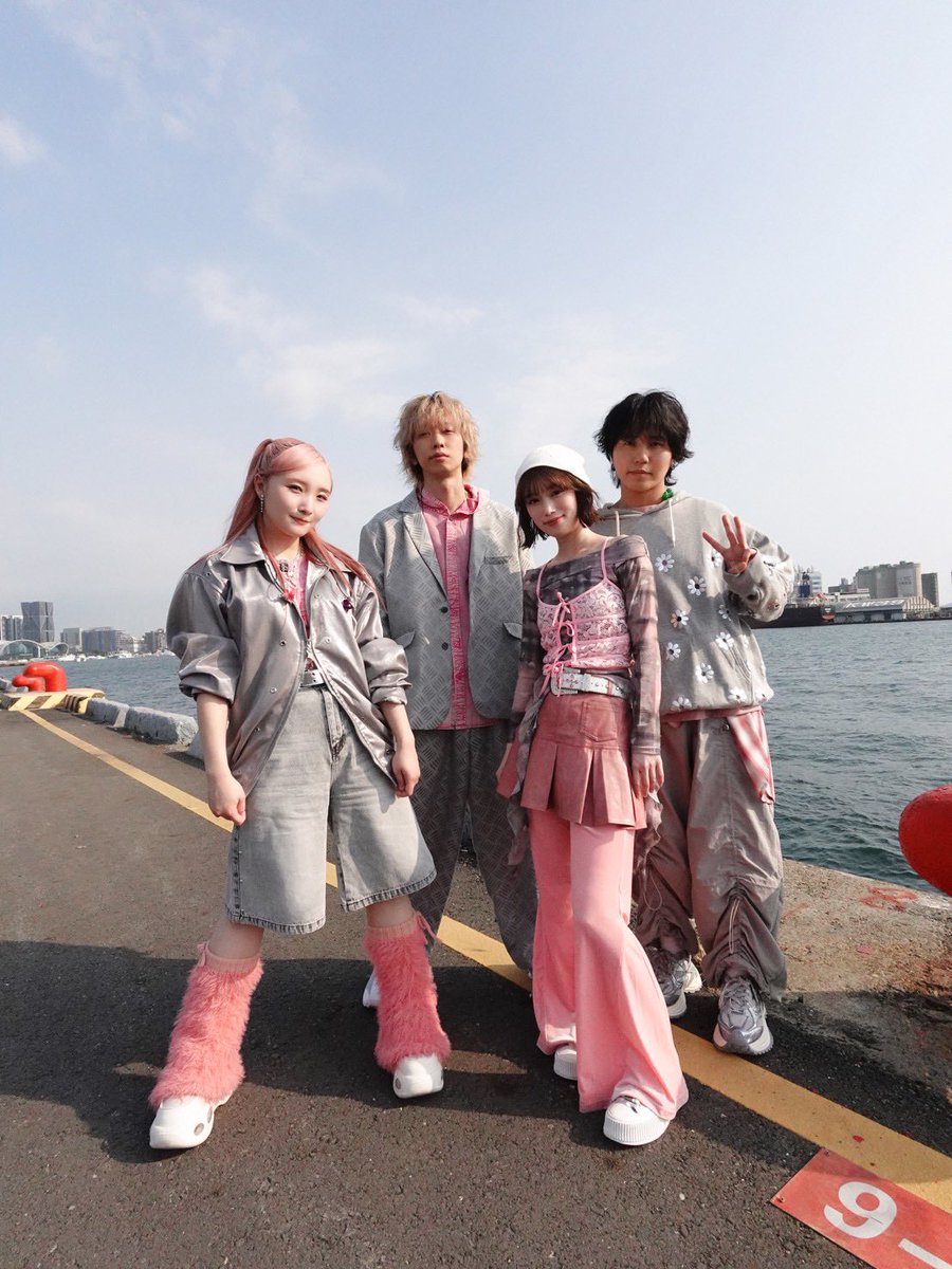 石野理子 tweet media