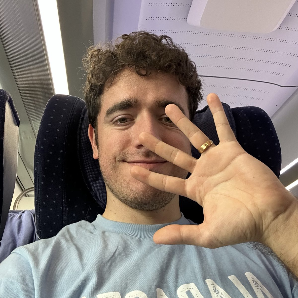 Samooves tweet media