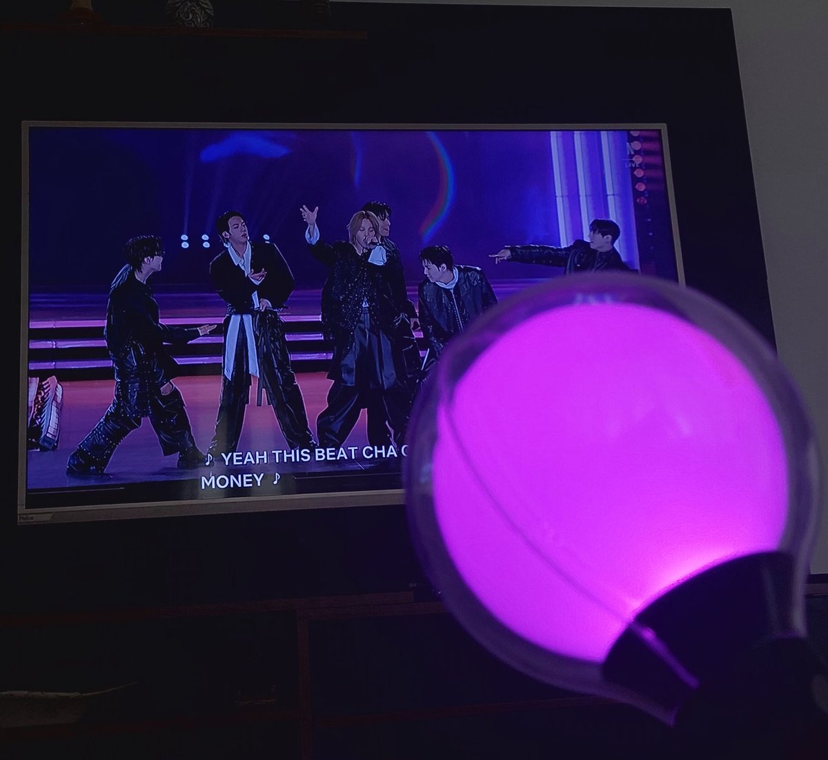 ryun ᶜᵃᵐ 🪭 𝗩𝗔𝗜 𝗩𝗘𝗥 𝗢 𝗕𝗧𝗦 tweet media