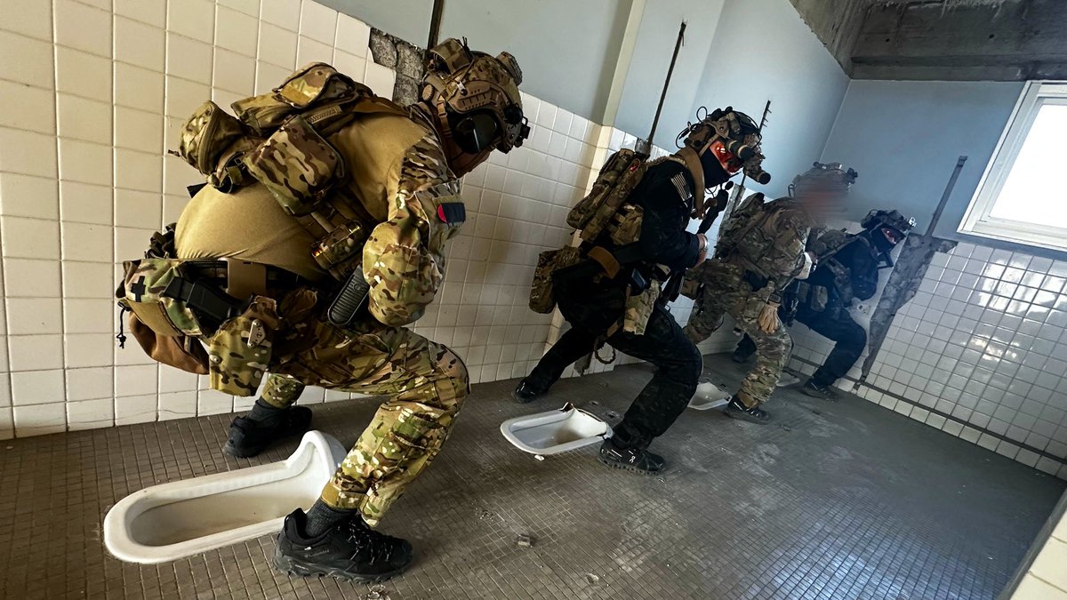 グシ美 tweet media