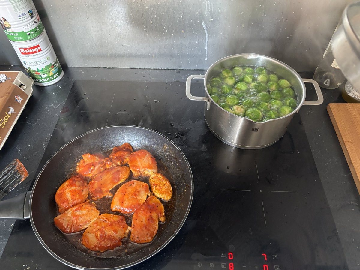 𖦹𖦹𖦹 tweet media