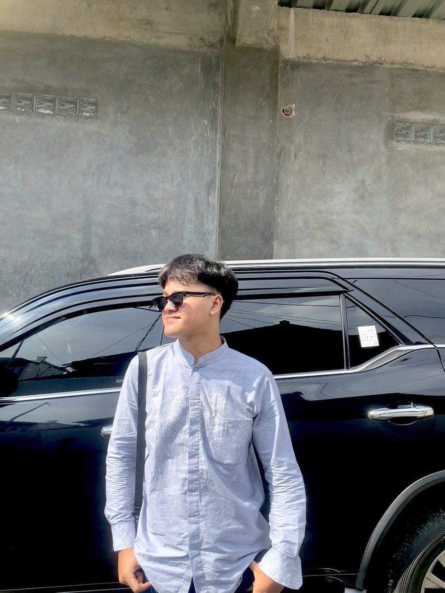 mallikkq's tweet photo. selamat lebaran teman-teman 🙏🏼 https://t.co/n6Exolve3o