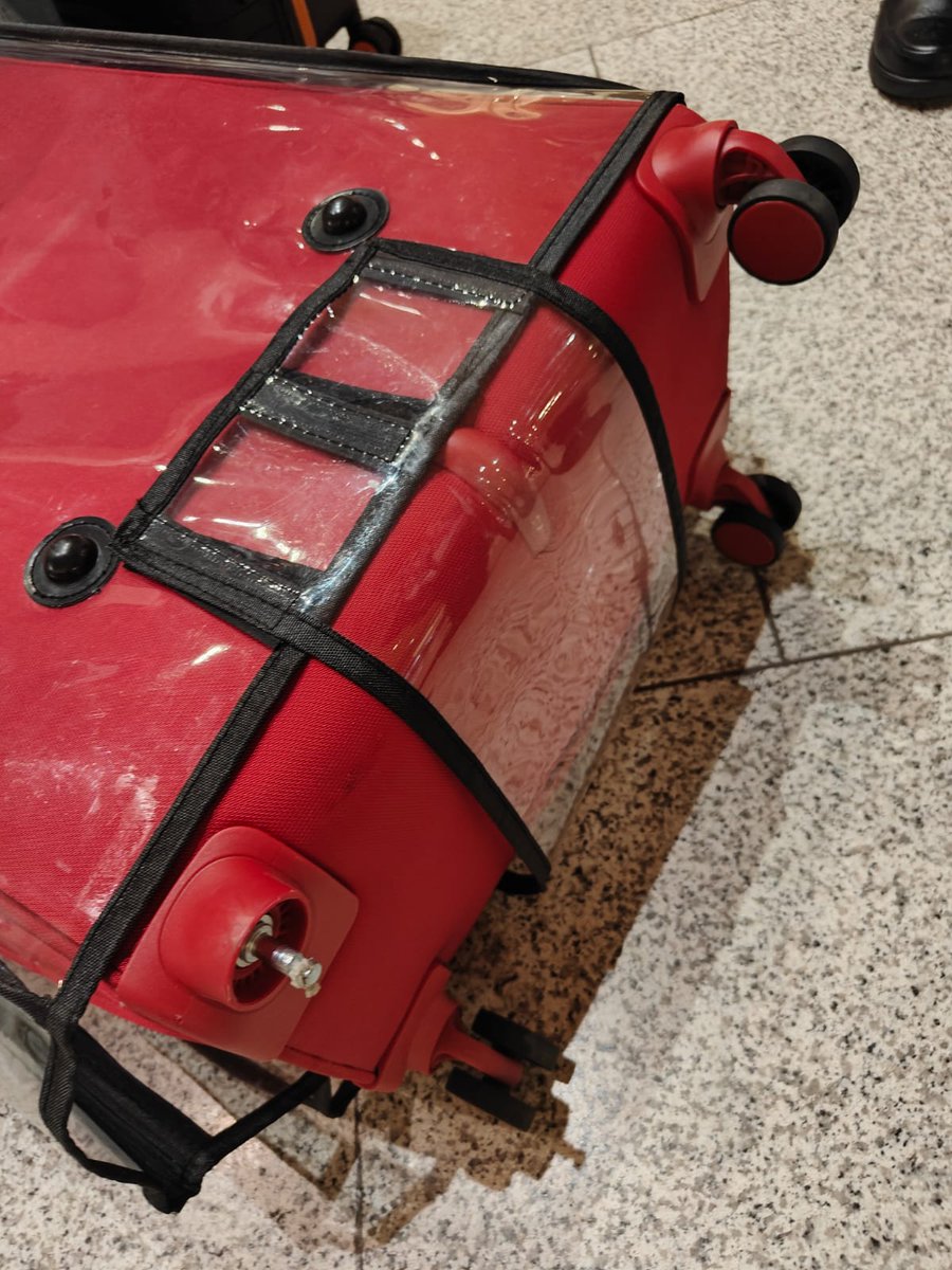 Jubin31's tweet photo. @airindia My wife's luggage was damaged on the baggage conveyor belt upon landing in Mumbai. This is unacceptable! I am requesting an immediate investigation and a full refund for the damage caused. Please DM me to resolve this ASAP. #AirIndia #DamagedLuggage #CustomerService https://t.co/j1nzHPTVKx