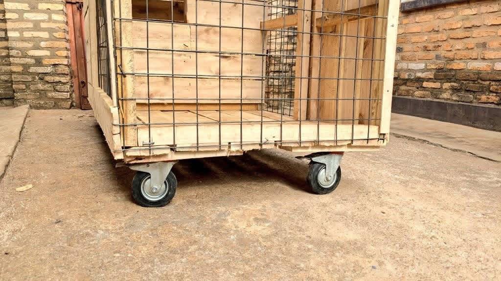 DieudoneHA's tweet image. ARE YOU PASSIONATE ABOUT #LIVESTOCK AND #COMPANION FARMING?

If you’ve been thinking about starting or improving your #rabbit, #chicken, or #dog farming, here’s some exciting news;

I’ve designed a modern, efficient, and affordable housing system that meets all the key