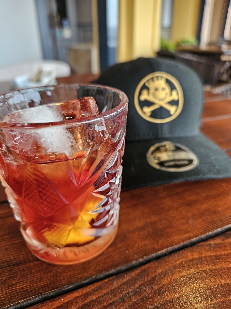 Daniel W. tweet media