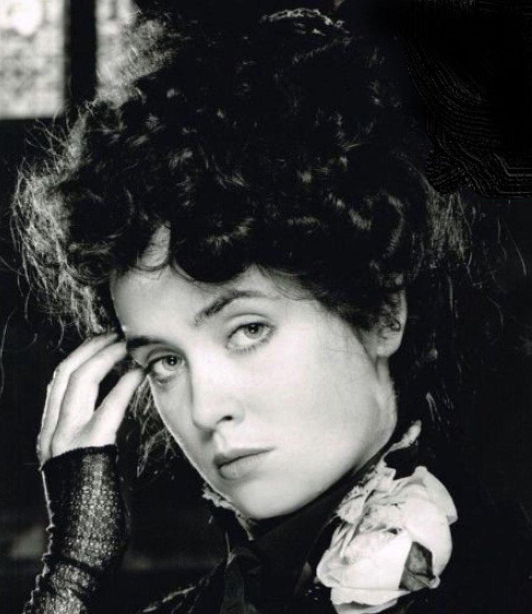 Lysette Anthony tweet media