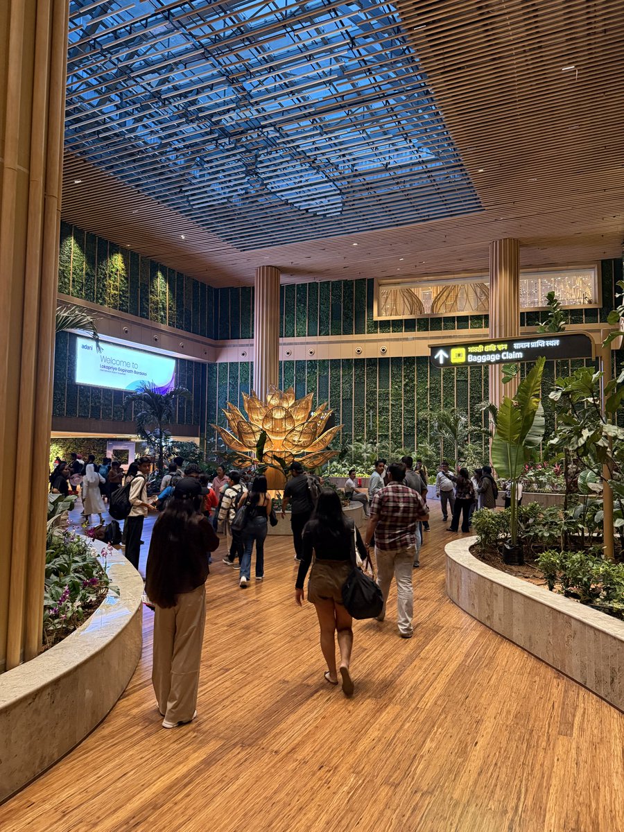 abhi_dave's tweet photo. Landed at the beautiful new guwahati airport terminal 2, it’s absolutely class. https://t.co/rEjGHwtaJU