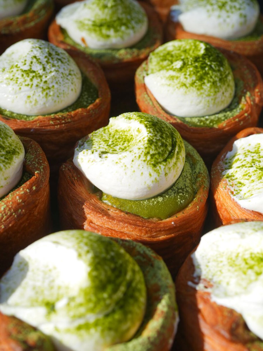 هُنا لندن tweet media