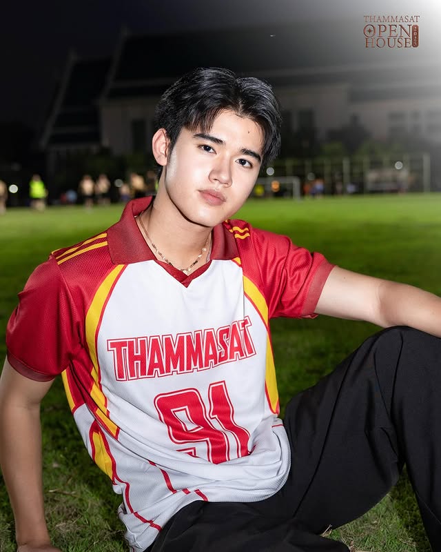 utysdhtsrd01 tweet media