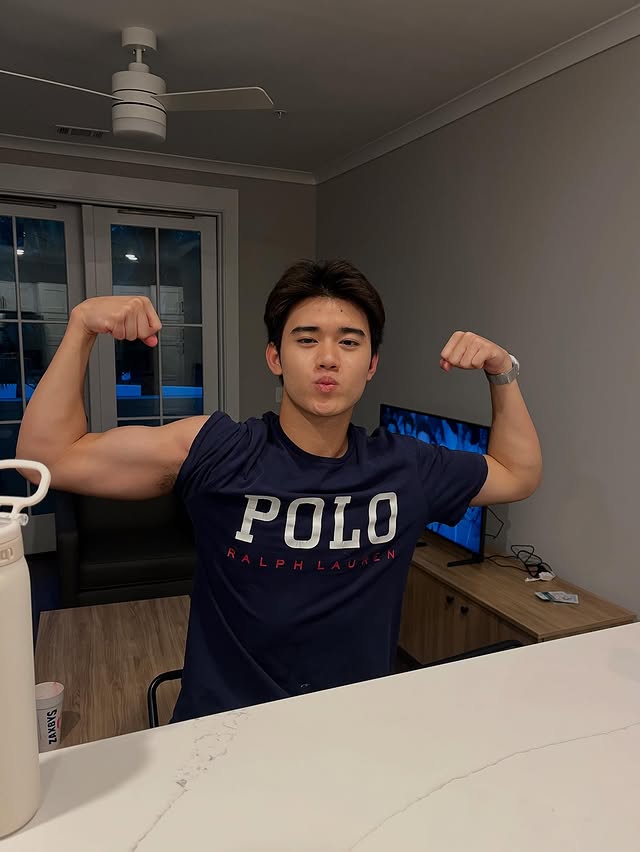 utysdhtsrd01 tweet media