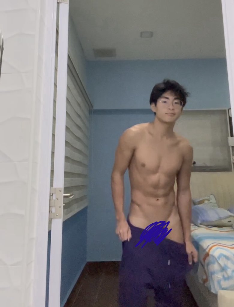 straightupSG tweet media