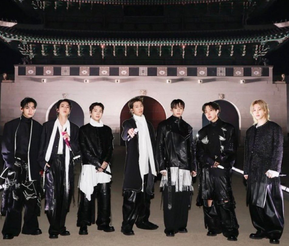 AboutMusicYT's tweet image. BTS setlist of their live comeback performance at the Gwanghwamun Square:

Body to Body
Hooligan
2.0
Butter
Mic Drop
Aliens
FYA
SWIM
Like Animals
Normal
Dynamite
Mikrokosmos