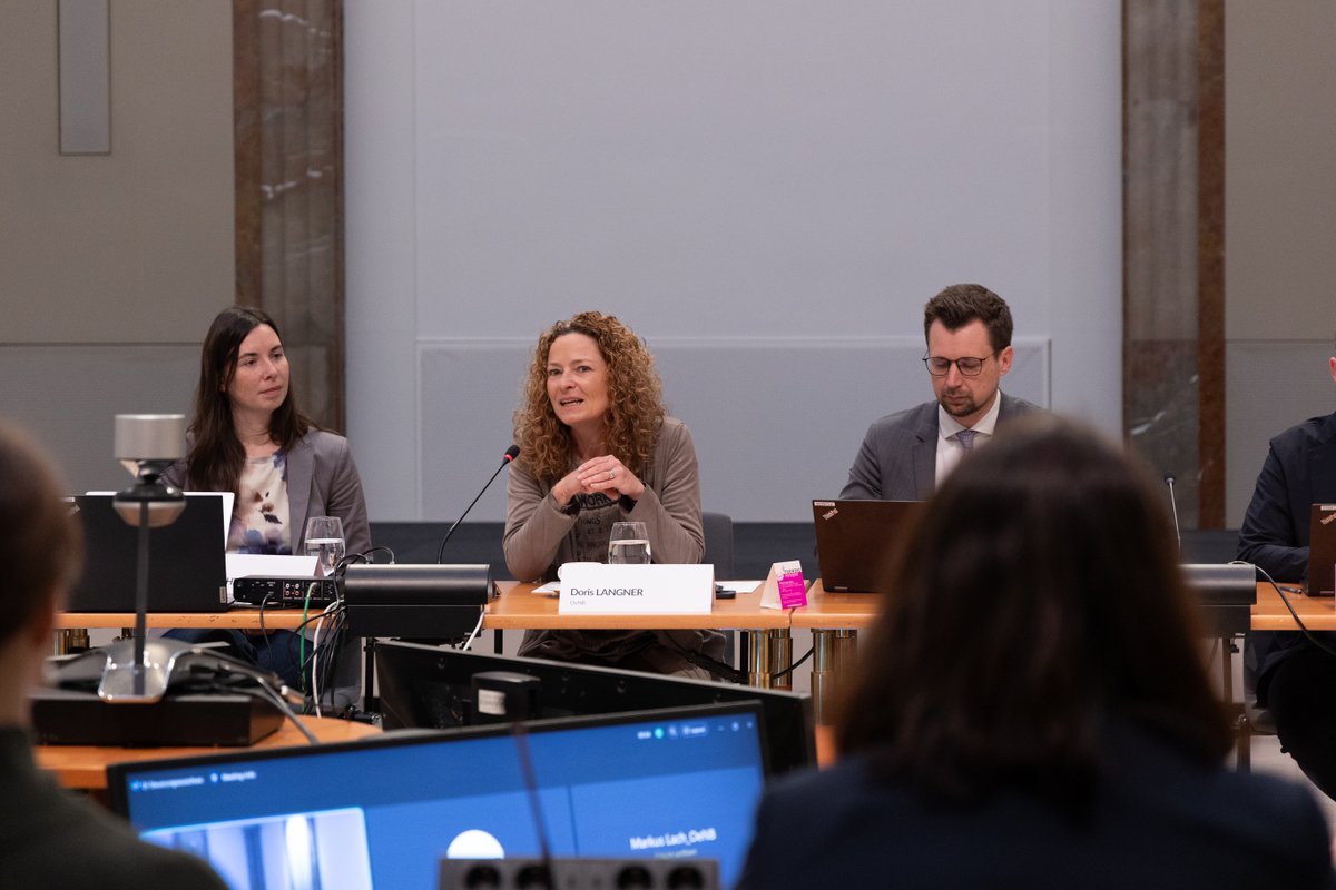 oenb's tweet photo. Event @ #OeNB: Steuerungsausschuss der Nationalen Finanzbildungsstrategie 

Im Fokus:
🌱 Grüne #Finanzbildung
💶 #DigitalerEuro
🧭 Finanznavi
�� EU-Finanzbildungsstrategie

🔗 Mehr zum Finanznavi: https://t.co/CCUug23p5v

#dieNationalbank #GlobalMoneyWeek #GMW2026 https://t.co/X3jSSMtR29