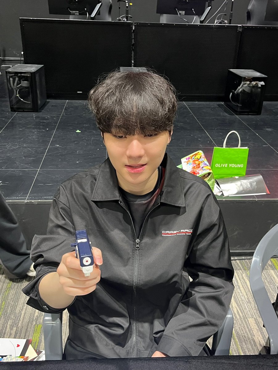 suldubu's tweet image. 맥스님께 쥑어보세요

#max